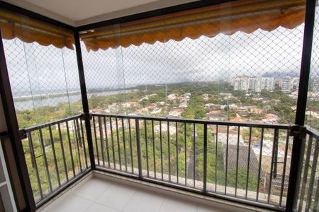 Apartamento à venda com 90m², 2 quartos e 1 vaga Apartamento à venda com 90m², 2 quartos e 1 vagaVaranda da Sala