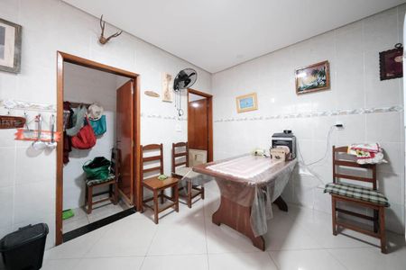 Casa à venda com 144m², 3 quartos e 2 vagasCozinha