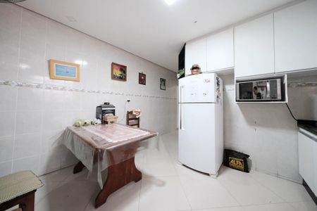 Casa à venda com 144m², 3 quartos e 2 vagasCozinha