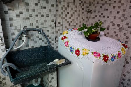 Casa de condomínio à venda com 184m², 3 quartos e 3 vagas Casa de condomínio à venda com 184m², 3 quartos e 3 vagasLavanderia