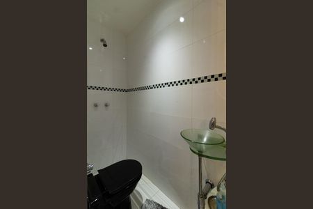 Apartamento à venda com 75m², 2 quartos e 1 vagaBanheiro 2