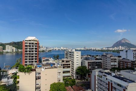 Apartamento à venda com 75m², 2 quartos e 1 vagaVista da varanda da sala