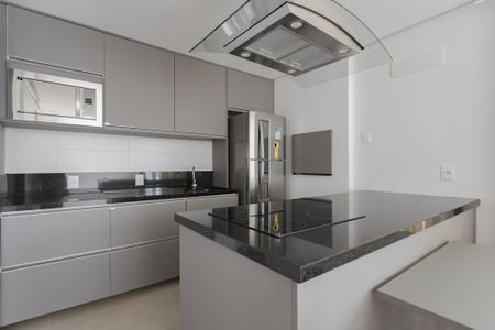 Apartamento à venda com 76m², 1 quarto e 2 vagas Apartamento à venda com 76m², 1 quarto e 2 vagasCozinha