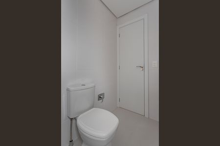 Apartamento à venda com 76m², 1 quarto e 2 vagas Apartamento à venda com 76m², 1 quarto e 2 vagasBanheiro da Suíte