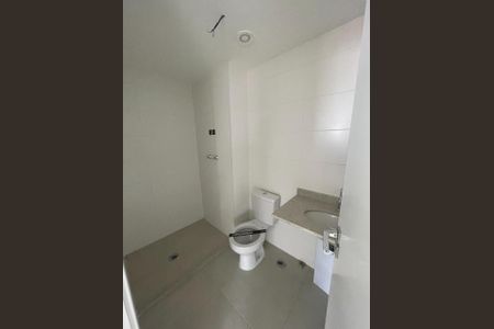 Apartamento à venda com 83m², 3 quartos e 1 vaga Apartamento à venda com 83m², 3 quartos e 1 vagaBanheiro