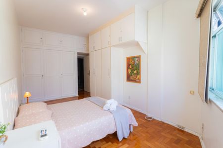 Apartamento à venda com 130m², 3 quartos e sem vaga Apartamento à venda com 130m², 3 quartos e sem vagaQuarto 1