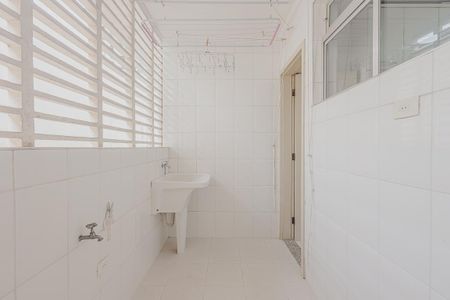 Apartamento à venda com 115m², 2 quartos e 1 vagaÁrea de Serviço