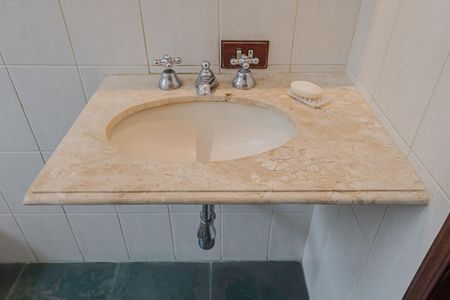 Apartamento à venda com 115m², 2 quartos e 1 vagaBanheiro 1