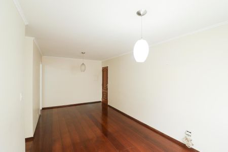 Apartamento à venda com 61m², 2 quartos e 1 vaga Apartamento à venda com 61m², 2 quartos e 1 vagaSala