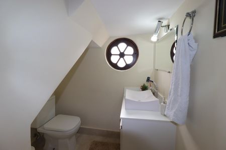 Casa à venda com 239m², 3 quartos e 5 vagasLavabo