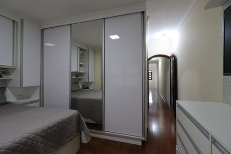 Casa à venda com 239m², 3 quartos e 5 vagasSuíte