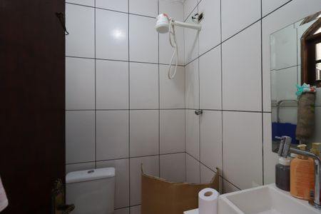 Casa à venda com 239m², 3 quartos e 5 vagasBanheiro de Serviço