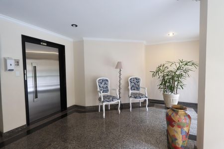 Apartamento à venda com 68m², 3 quartos e 1 vagaÁrea comum - Hall Social