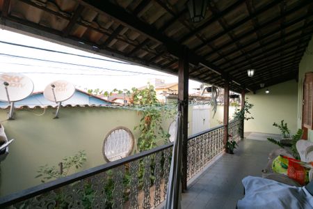 Casa à venda com 301m², 4 quartos e 4 vagas Casa à venda com 301m², 4 quartos e 4 vagasÁrea Externa