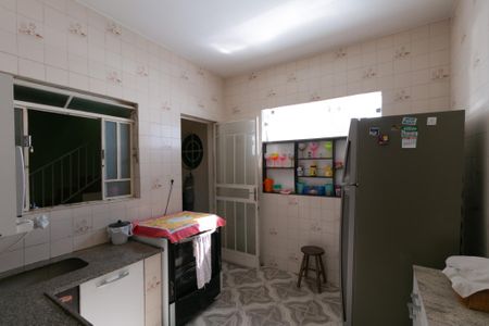 Casa à venda com 301m², 4 quartos e 4 vagas Casa à venda com 301m², 4 quartos e 4 vagasCozinha
