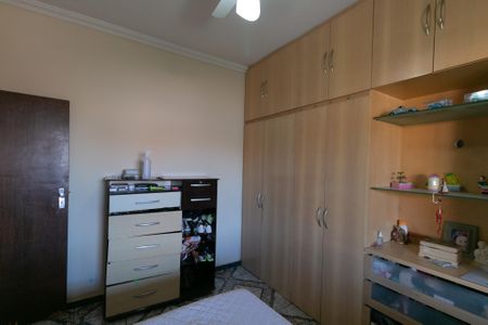 Casa à venda com 301m², 4 quartos e 4 vagas Casa à venda com 301m², 4 quartos e 4 vagasSuíte