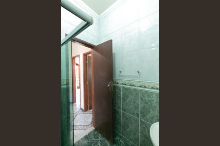 Casa à venda com 301m², 4 quartos e 4 vagas Casa à venda com 301m², 4 quartos e 4 vagasBanheiro Social