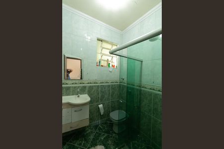 Casa à venda com 301m², 4 quartos e 4 vagas Casa à venda com 301m², 4 quartos e 4 vagasBanheiro Social