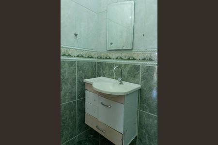 Casa à venda com 301m², 4 quartos e 4 vagas Casa à venda com 301m², 4 quartos e 4 vagasBanheiro Social