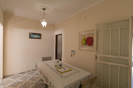 Casa à venda com 301m², 4 quartos e 4 vagas Casa à venda com 301m², 4 quartos e 4 vagasCopa