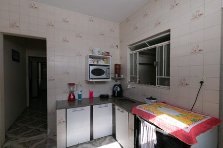 Casa à venda com 301m², 4 quartos e 4 vagas Casa à venda com 301m², 4 quartos e 4 vagasCozinha