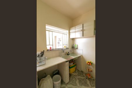 Casa à venda com 301m², 4 quartos e 4 vagas Casa à venda com 301m², 4 quartos e 4 vagasÁrea de Serviço