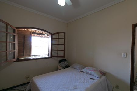 Casa à venda com 301m², 4 quartos e 4 vagas Casa à venda com 301m², 4 quartos e 4 vagasSuíte