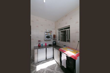 Casa à venda com 301m², 4 quartos e 4 vagas Casa à venda com 301m², 4 quartos e 4 vagasCozinha