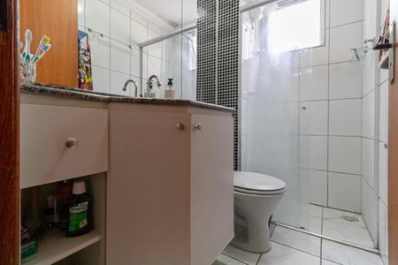 Apartamento à venda com 64m², 3 quartos e 1 vaga Apartamento à venda com 64m², 3 quartos e 1 vagaBanheiro Social
