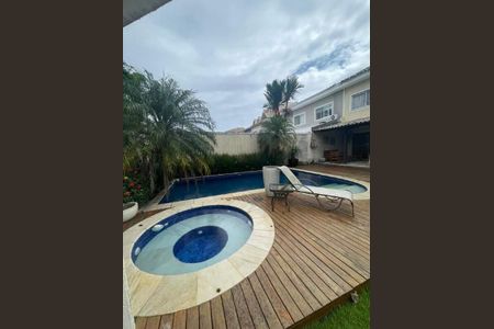 Casa à venda com 250m², 4 quartos e 3 vagas