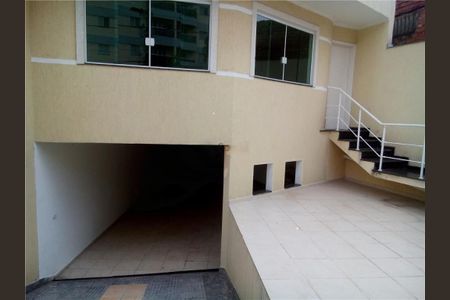 Casa à venda com 152m², 2 quartos e 5 vagas