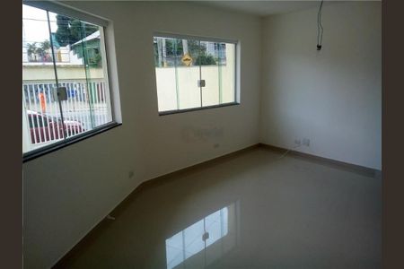 Casa à venda com 152m², 2 quartos e 5 vagas