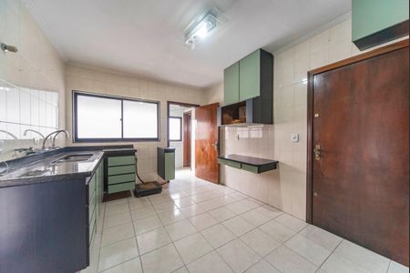 Apartamento à venda com 126m², 3 quartos e 2 vagas Apartamento à venda com 126m², 3 quartos e 2 vagasCozinha