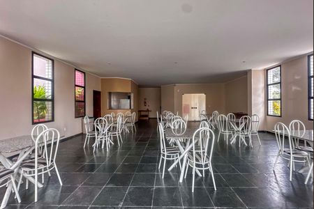 Apartamento à venda com 126m², 3 quartos e 2 vagas Apartamento à venda com 126m², 3 quartos e 2 vagasÁrea comum - Salão de festas