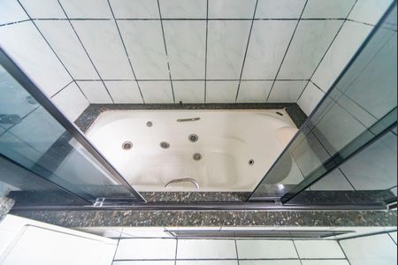 Apartamento à venda com 126m², 3 quartos e 2 vagas Apartamento à venda com 126m², 3 quartos e 2 vagasBanheiro da Suíte