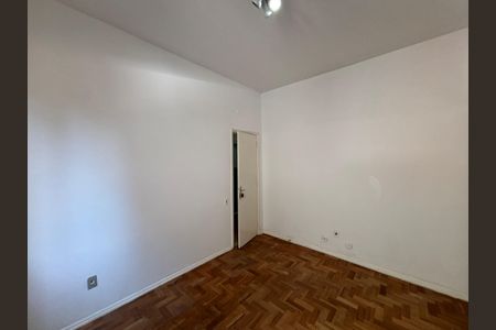 Apartamento à venda com 285m², 4 quartos e 3 vagasQuarto