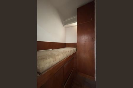 Apartamento à venda com 285m², 4 quartos e 3 vagasQuarto de Serviço 2