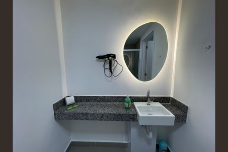 Studio à venda com 30m², 1 quarto e sem vaga Studio à venda com 30m², 1 quarto e sem vagaBanheiro