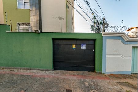 Apartamento à venda com 120m², 3 quartos e 2 vagas Apartamento à venda com 120m², 3 quartos e 2 vagasFachada - Placa