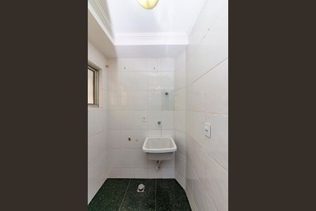 Apartamento à venda com 120m², 3 quartos e 2 vagas Apartamento à venda com 120m², 3 quartos e 2 vagasÁrea de Serviço