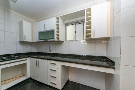 Apartamento à venda com 120m², 3 quartos e 2 vagas Apartamento à venda com 120m², 3 quartos e 2 vagasCozinha