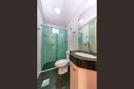 Apartamento à venda com 120m², 3 quartos e 2 vagas Apartamento à venda com 120m², 3 quartos e 2 vagasBanheiro Social