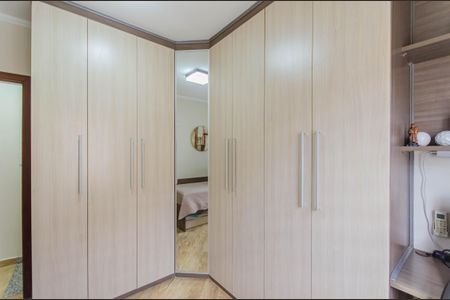 Casa à venda com 100m², 3 quartos e 2 vagas Casa à venda com 100m², 3 quartos e 2 vagasQuarto 2