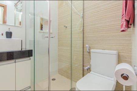 Casa à venda com 100m², 3 quartos e 2 vagas Casa à venda com 100m², 3 quartos e 2 vagasBanheiro Social