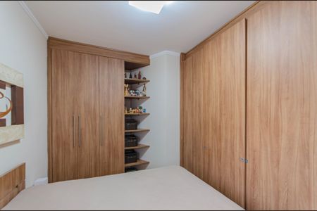 Casa à venda com 100m², 3 quartos e 2 vagas Casa à venda com 100m², 3 quartos e 2 vagasSuíte