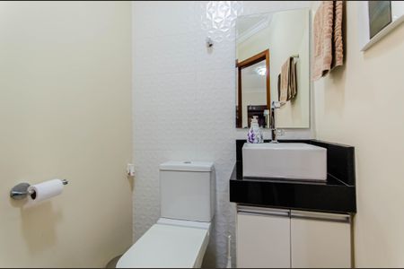 Casa à venda com 100m², 3 quartos e 2 vagas Casa à venda com 100m², 3 quartos e 2 vagasLavabo