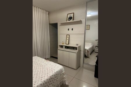 Casa à venda com 600m², 3 quartos e 2 vagas Casa à venda com 600m², 3 quartos e 2 vagasQuarto