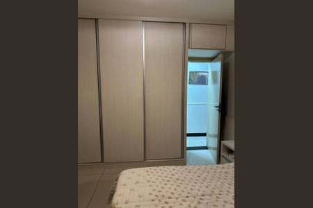 Casa à venda com 600m², 3 quartos e 2 vagas Casa à venda com 600m², 3 quartos e 2 vagasQuarto