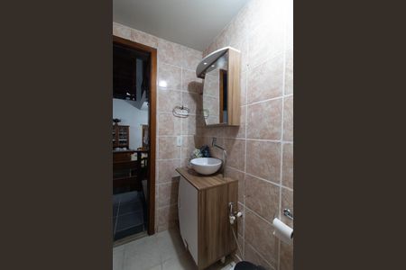 Casa à venda com 400m², 4 quartos e 3 vagas Casa à venda com 400m², 4 quartos e 3 vagasBanheiro Social