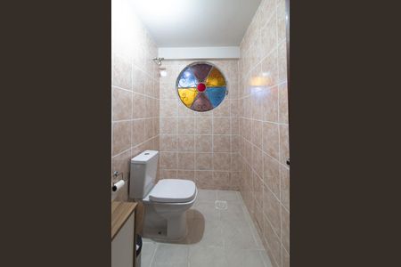 Casa à venda com 400m², 4 quartos e 3 vagas Casa à venda com 400m², 4 quartos e 3 vagasBanheiro Social